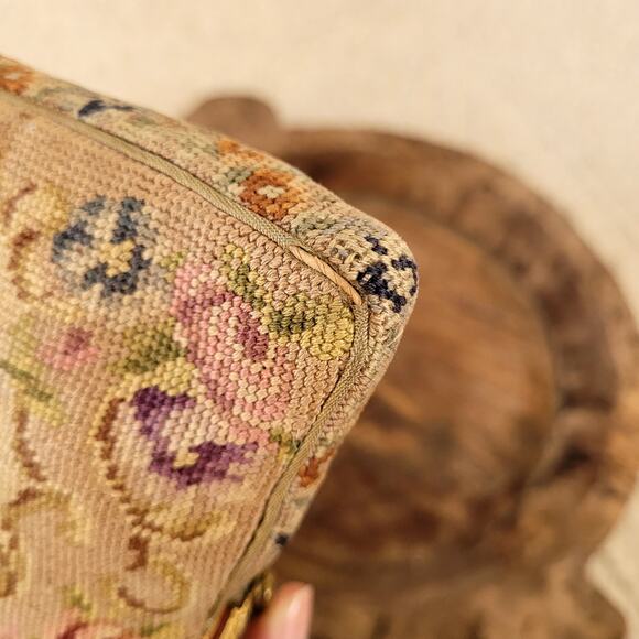 Antique Embroidered Petit Point Needlepoint purse Made in Austria - Picture 6 of 6